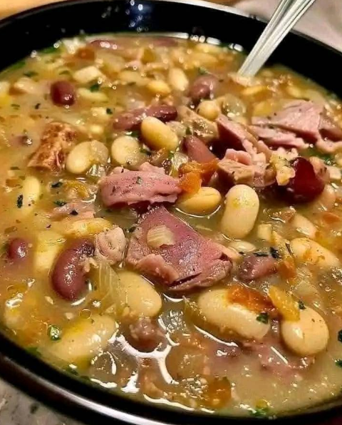 🫘 Slow-Cooked Bean and Ham Hock Soup 🐖 Capture d’écran 2025-04-25 173641