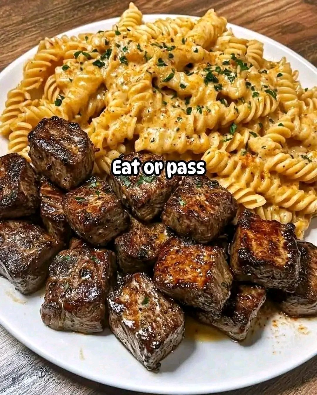 Creamy Garlic Butter Chicken & Linguine in 1761754368519